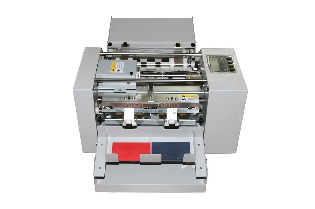 Нарезчик визиток Bulros A-40