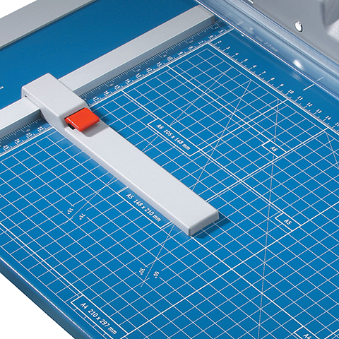 Резак для бумаги Dahle 558